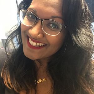 Meet your Posher, Shariffa